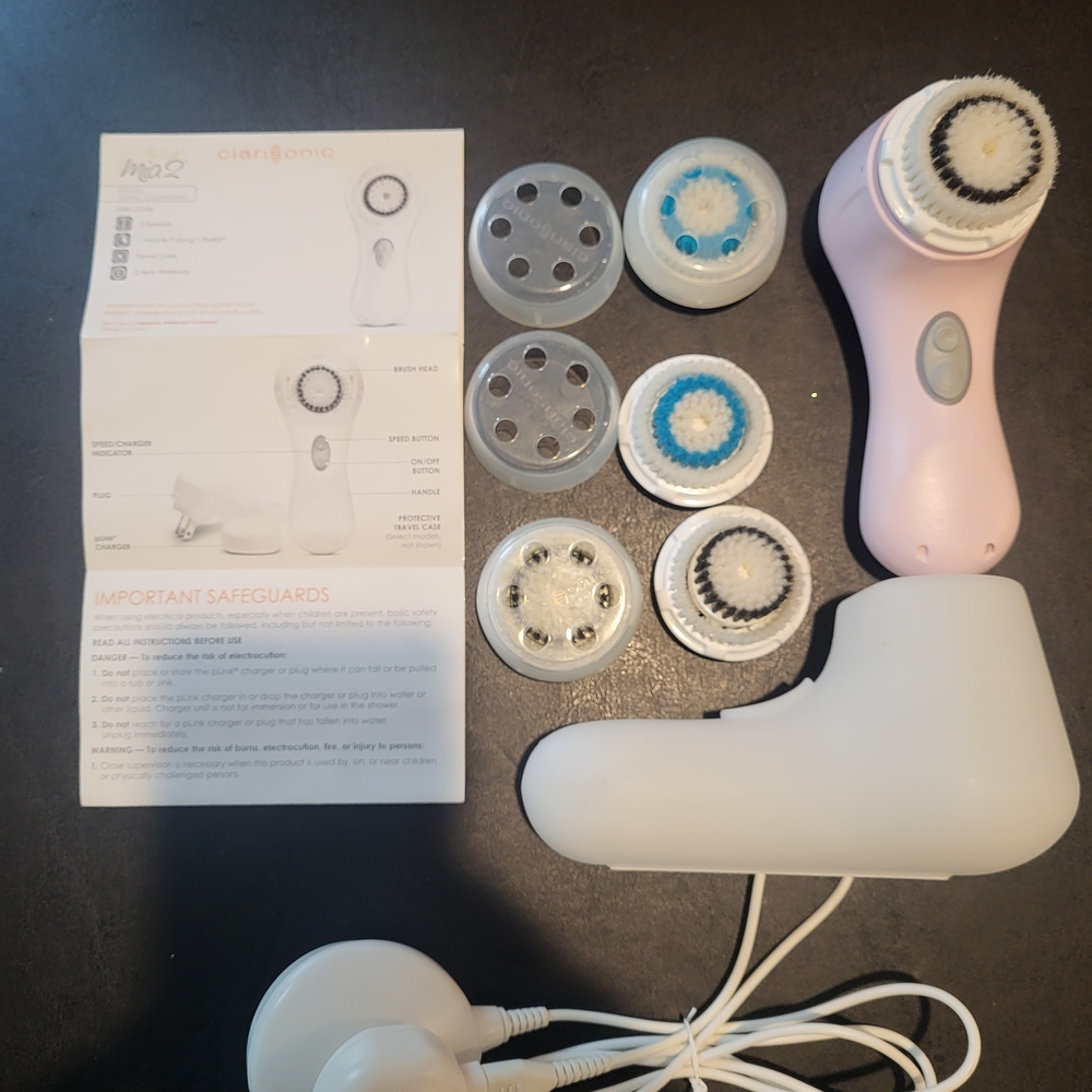Clarisonic Facial Cleansing Brush Set - Pink and White